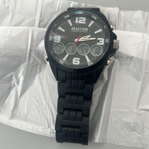 Beautiful Men Chronograph Kenneth Cole Reaction watch, Brand New